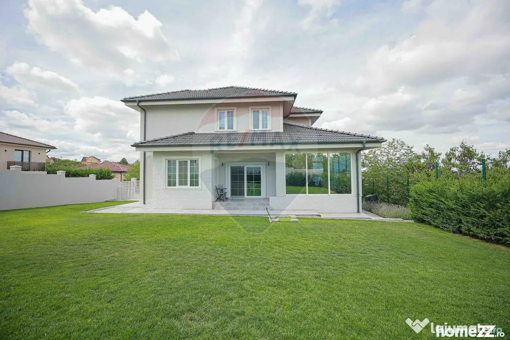 De vânzare casă cu 5 camere, în zona Dealuri - Oradea - Oradea (Bihor)