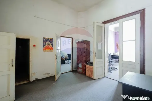 Apartament cu 2 camere de vânzare, str. Cuza Voda, Ultra...