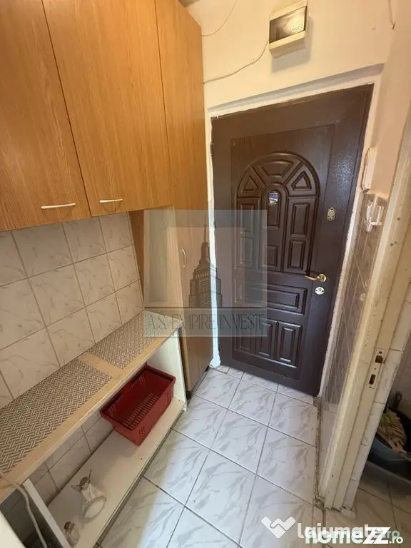 Garsoniera 12 mp utili - zona Vlahuta