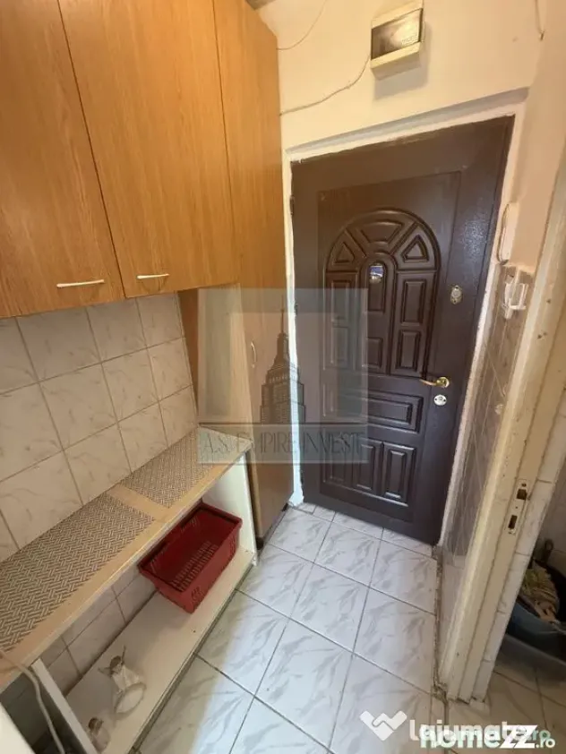 Garsoniera 12 mp utili - zona Vlahuta