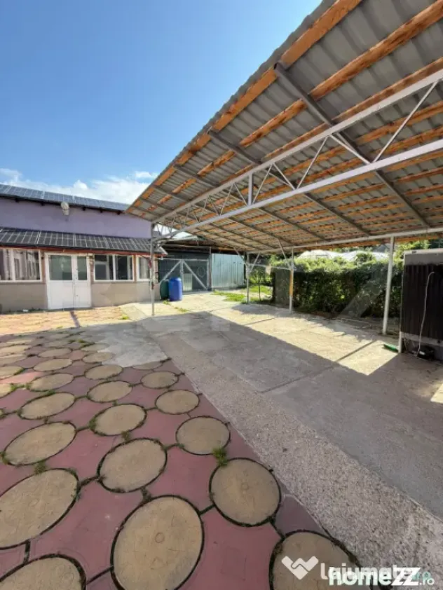 Casă P+1+M, 490 mp, teren 2.714 mp, zona Pucioasa - Pucioasa (Dambovita)