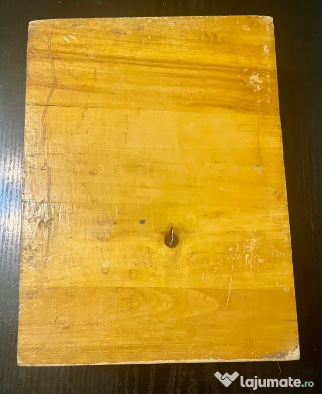 Casetă bijuterii vintage din lemn masiv sculptat manual – detalii inedite