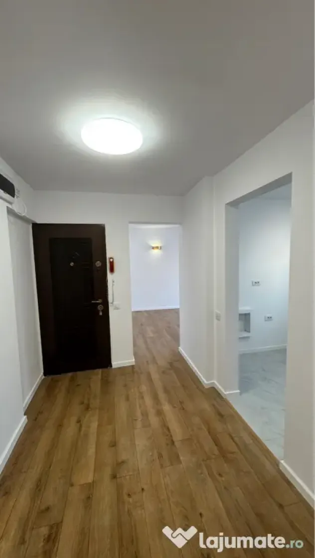 Apartament 3 camere Stefan cel Mare stradal