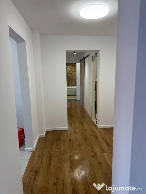 Apartament 3 camere Stefan cel Mare stradal