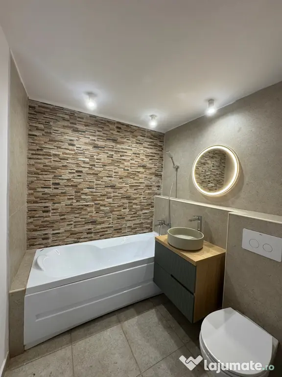 Apartament 3 camere Stefan cel Mare stradal