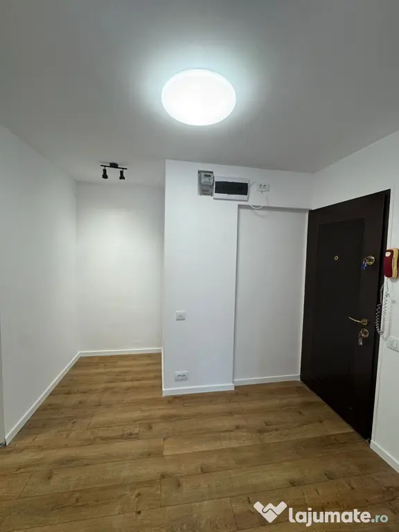 Apartament 3 camere Stefan cel Mare stradal