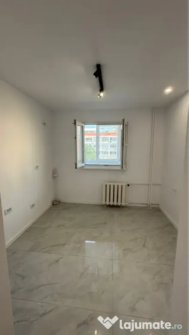 Apartament 3 camere Stefan cel Mare stradal