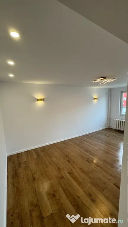 Apartament 3 camere Stefan cel Mare stradal