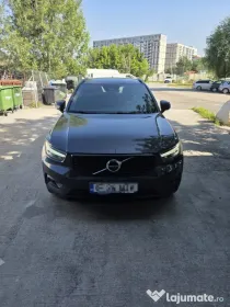 Vând Volvo XC40 Benzină