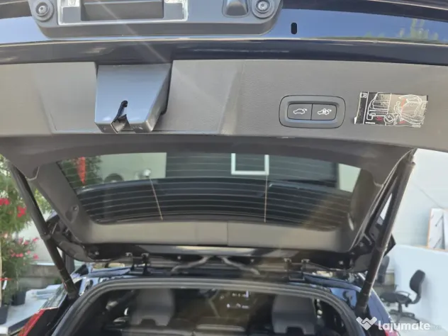 Vând Volvo XC40 Benzină