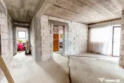 Casă / Vilă de vânzare în Băbana, la 15min de Trival... 