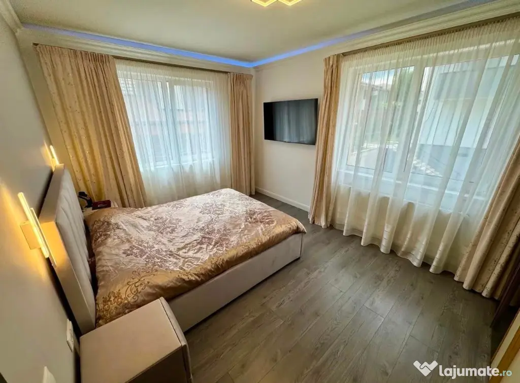 Apartament 3 camere decomandat zona Porii-Eroilor