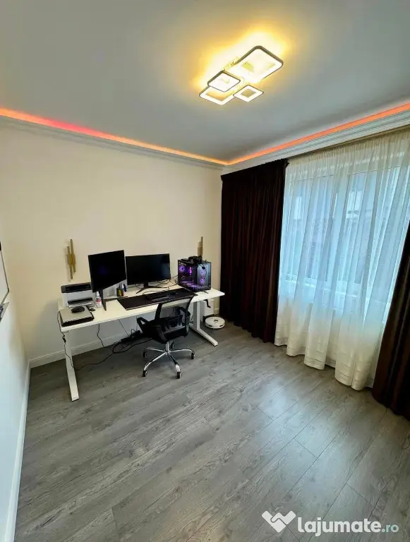 Apartament 3 camere decomandat zona Porii-Eroilor