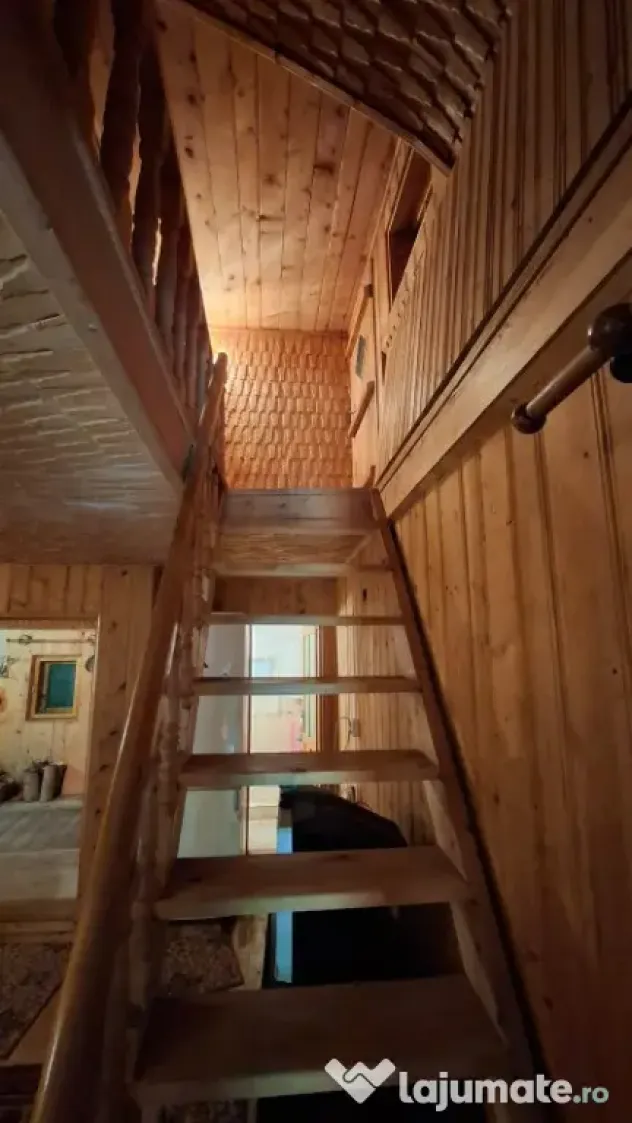 Casă de vacanță, 4 camere, garaj, teren 251 mp– Lepșa, Județul Vrancea