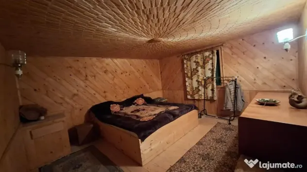Casă de vacanță, 4 camere, garaj, teren 251 mp– Lepșa, Județul Vrancea