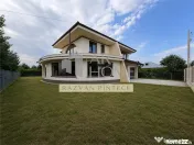 Vila de lux, 4 camere, teren 783 mp, Cornu de Jos, Praova 