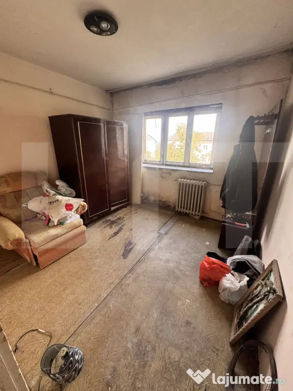 Apartament 2 camere decomandat, zona Împărat Traian