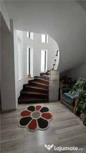 Casa P E M, teren 664 mp - zona centrala - Spitalul Judetean 