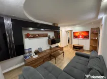 Apartament 4 camere, decomandat, zona Lapus