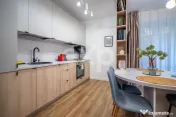 Studio cu terasă și vedere către munți – Green Future