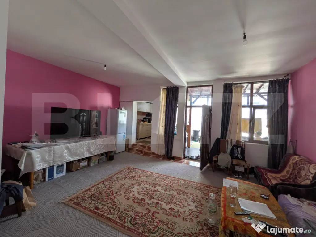 Casa de vanzare, 84 mp, zona Moreni