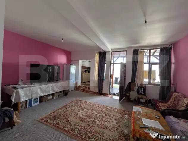 Casa de vanzare, 84 mp, zona Moreni