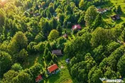 Casa Cabana 2.000 mp teren in miracolul naturii autentice,B 