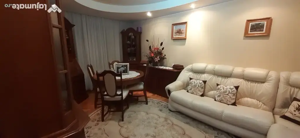 Vanzare apartament 3 camere str. Bujorilor