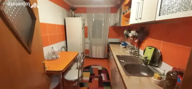 Vanzare apartament 3 camere str. Bujorilor