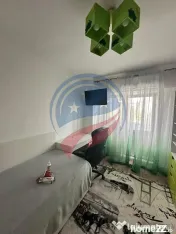 Apartament 3 camere decomandate, zona Lapus 