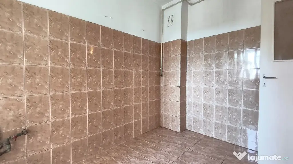 Apartament 4 camere in Deva, zona Piata Centrala