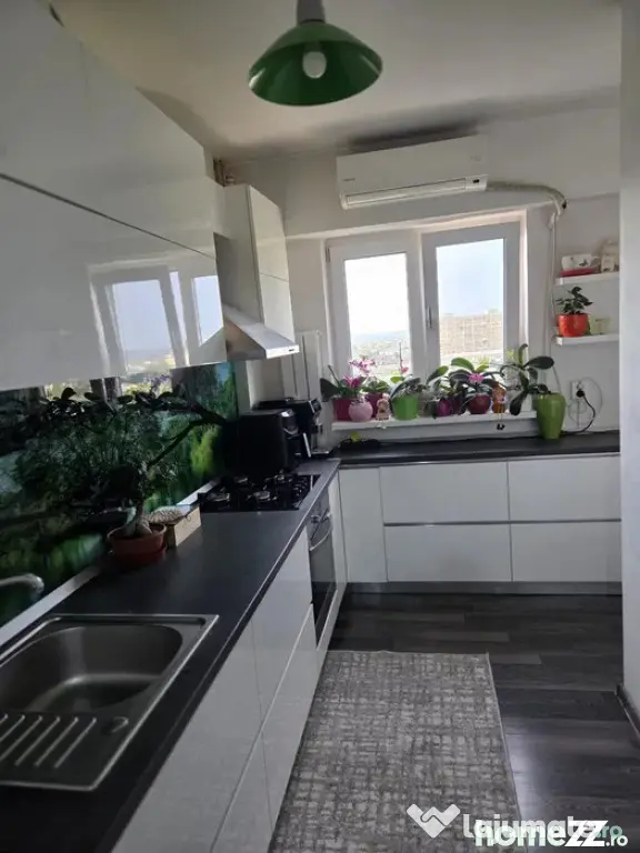 Decamandat 48 m² utili 2 camere, Cl. Bucuresti, Rotonda - Craiova (Dolj)