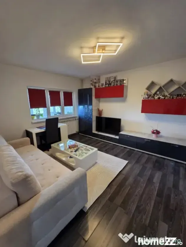 Decamandat 48 m² utili 2 camere, Cl. Bucuresti, Rotonda - Craiova (Dolj)