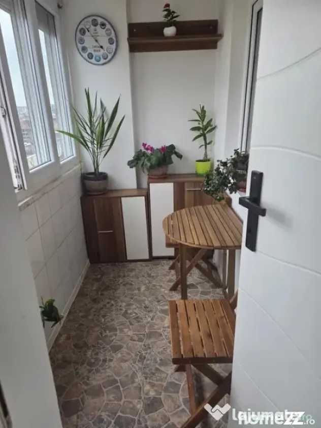 Decamandat 48 m² utili 2 camere, Cl. Bucuresti, Rotonda - Craiova (Dolj)