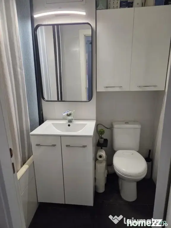Decamandat 48 m² utili 2 camere, Cl. Bucuresti, Rotonda - Craiova (Dolj)