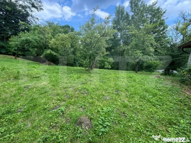 Teren intravilan, 1.000 mp, utilități la stradă, zona Fie - Fieni (Dambovita)