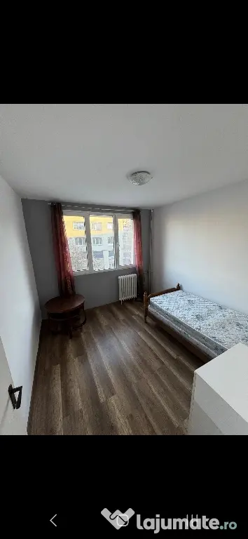 3 camere Apusului