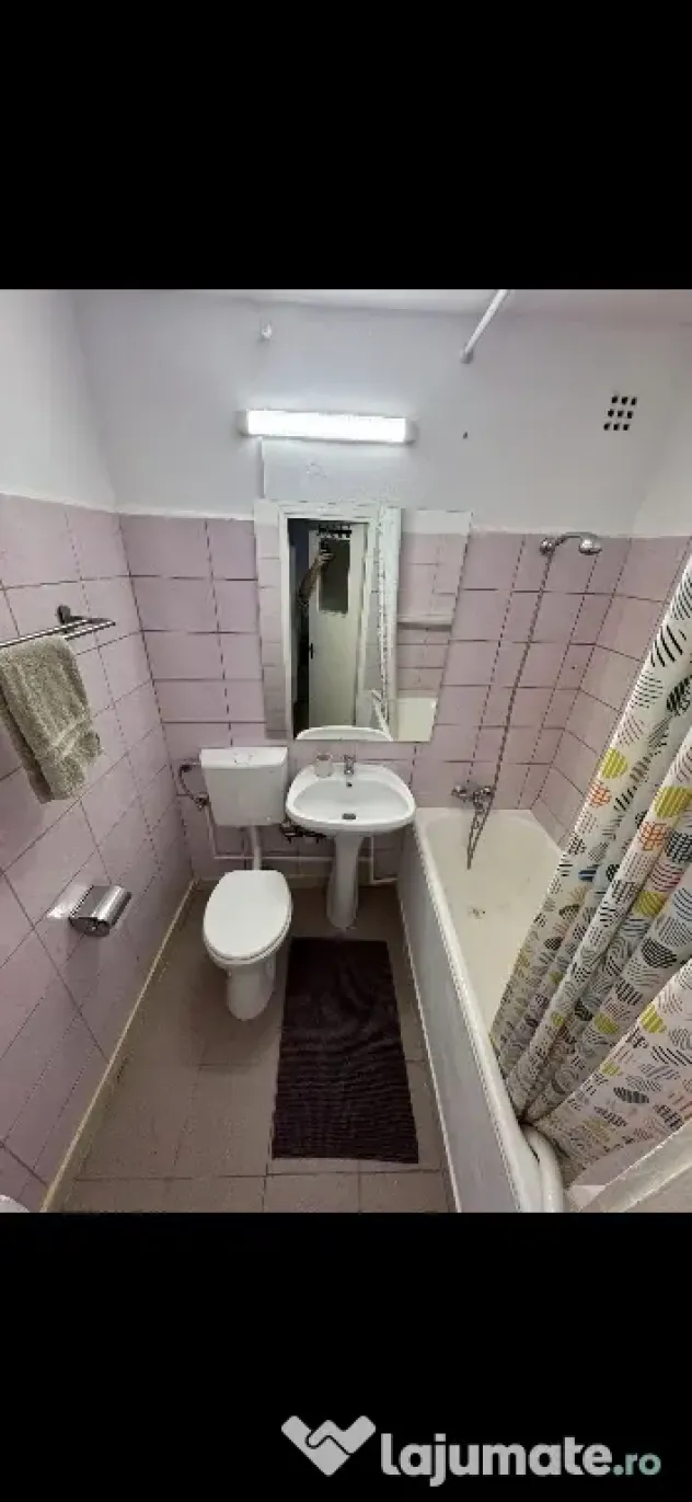 3 camere Apusului