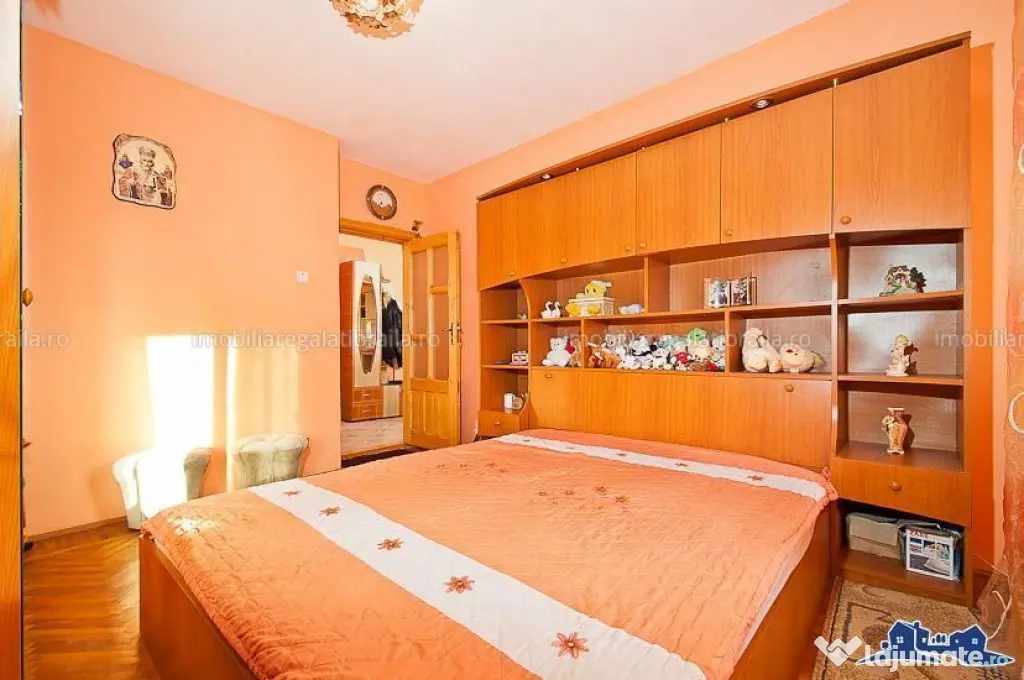 De inchiriat apartament cu 2 camere, Piata Centrala, 370 ...