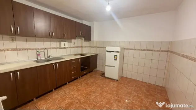 Casa la curte