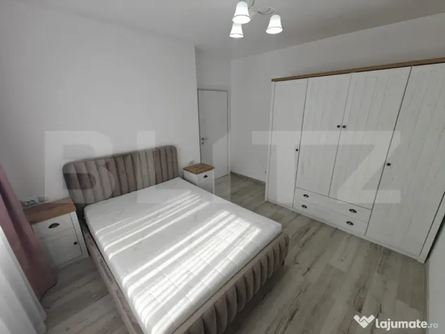 Apartament de inchiriat, 3 camere, 78 mp, loc de parcare, Ha