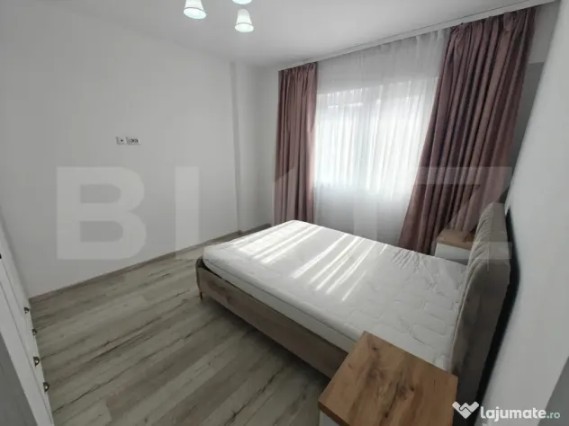 Apartament de inchiriat, 3 camere, 78 mp, loc de parcare, Ha