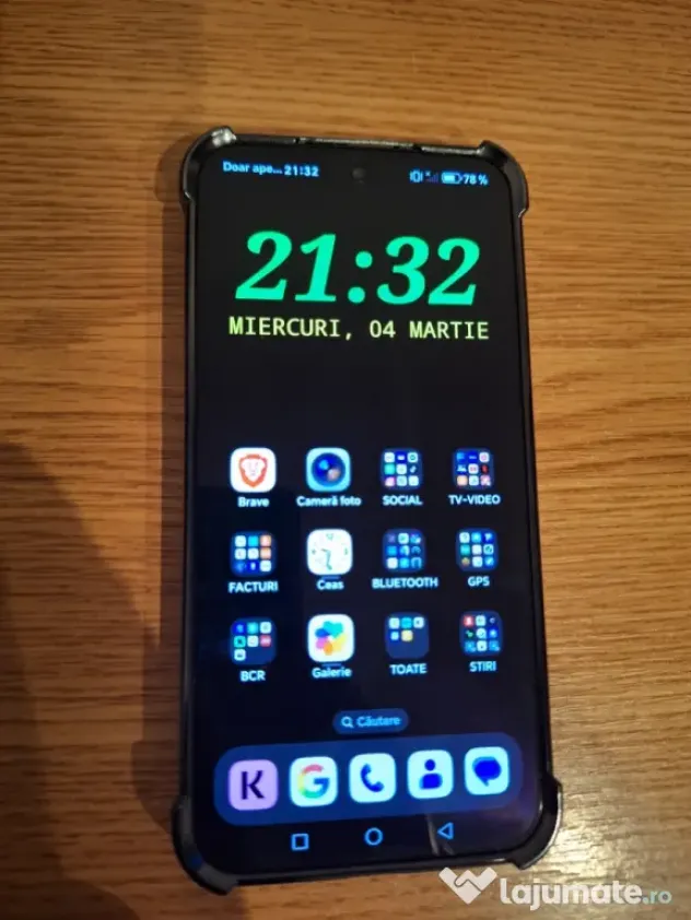 vând telefon Honor 400 .256g