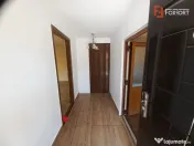 Casa individuala cu 4 camere - zona Crisan | 2 corpuri de cl