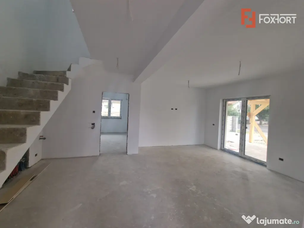 Duplex de vanzare cu 4 camere, cartier Europa, Mosnita Noua