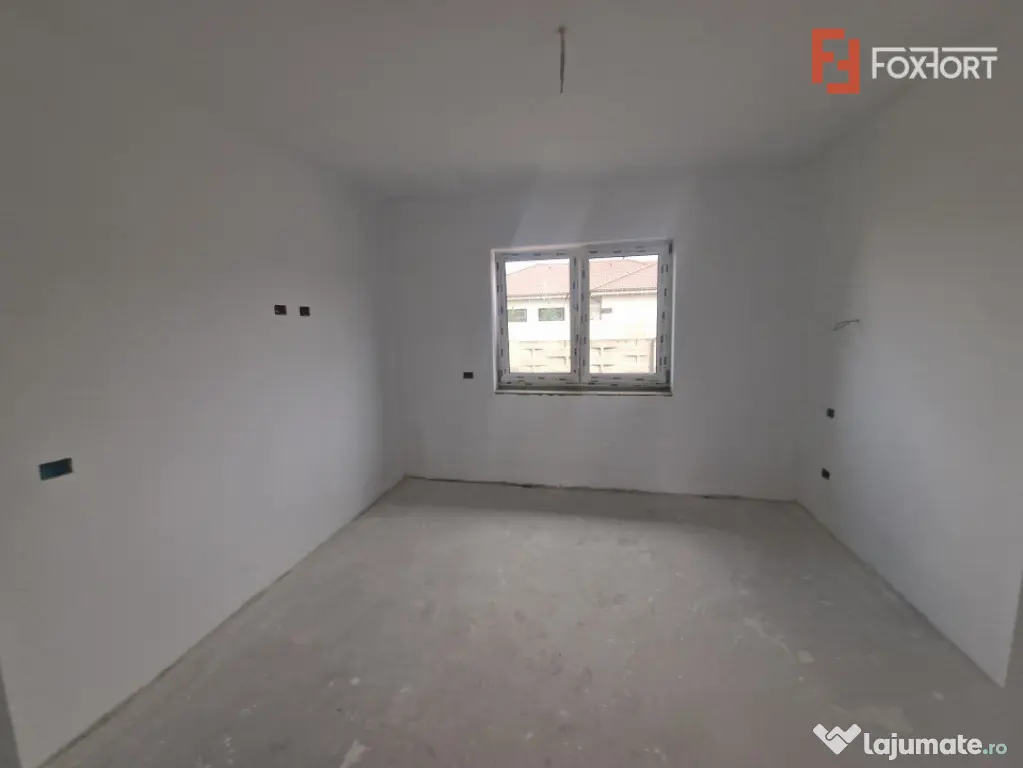 Duplex de vanzare cu 4 camere, cartier Europa, Mosnita Noua