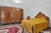 Casă complet renovată în zona ultracentrală | Pecica 