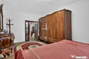 Casă complet renovată în zona ultracentrală | Pecica 