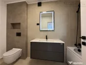 Apartament in casa 2 camere cu gradina si garaj - Central 