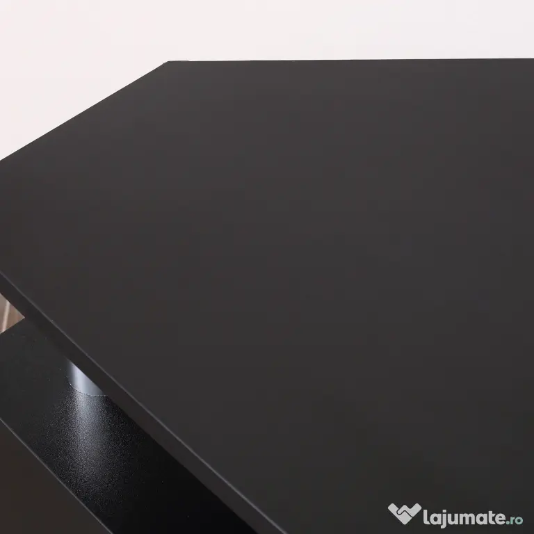 Comoda TV moderna HOMCOM, cu 2 compartimente inchise, raft, blat, benzi antiderapante, picioare din otel inox, din lemn, negru | Aosom Romania